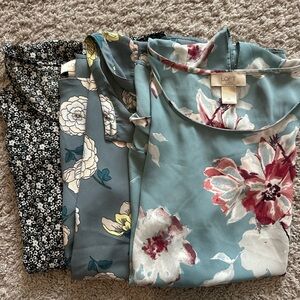 Bundle of 2 LOFT Floral Blouses - Black & Teal